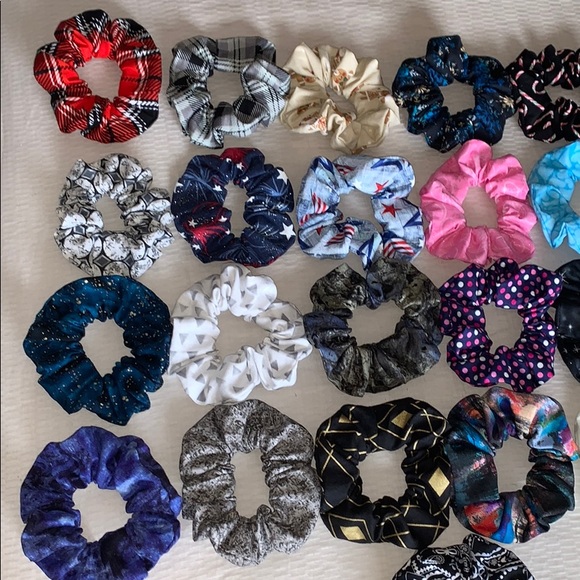 25 PC Custom Scrunchie Set - Picture 2 of 4